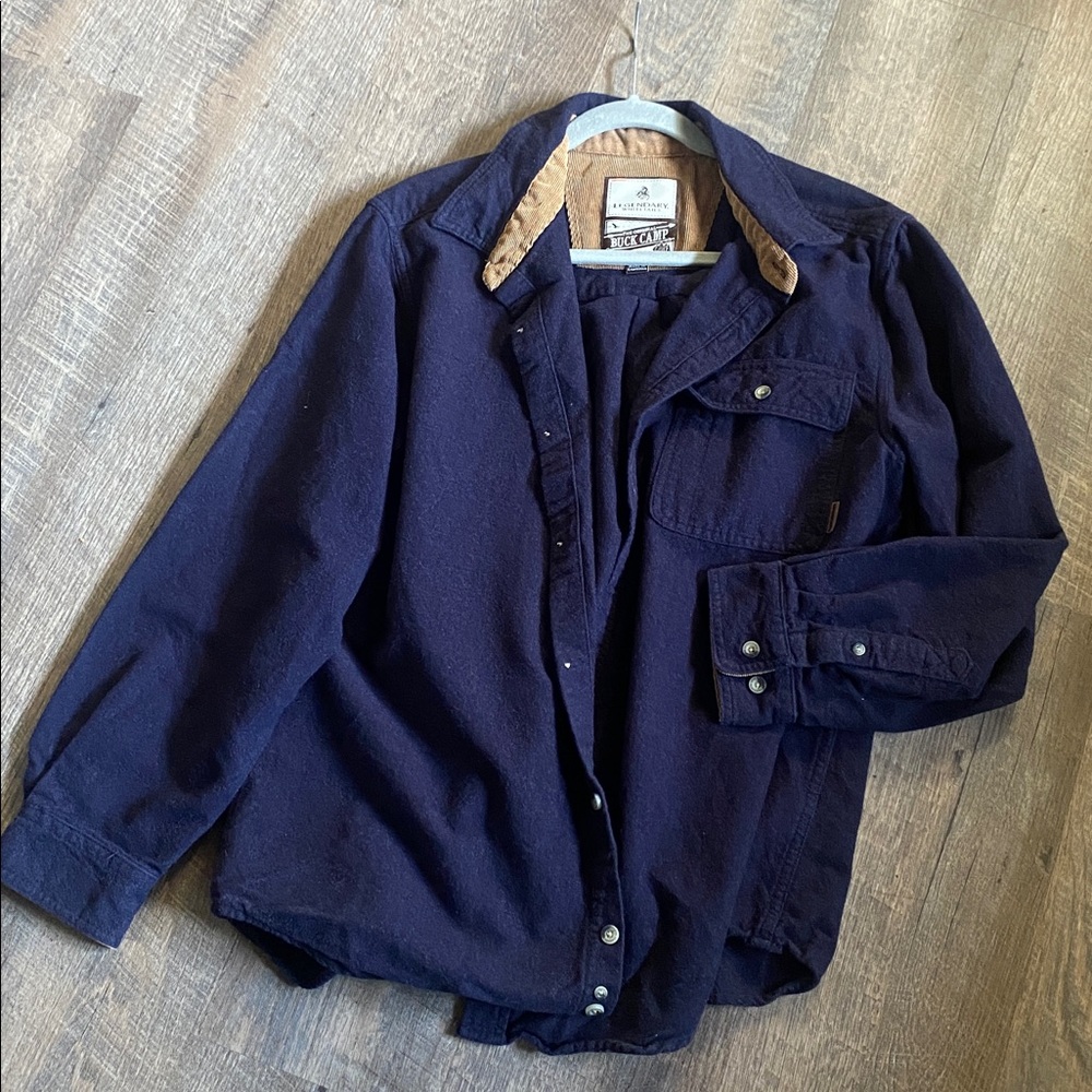 Legendary Whitetails Navy Shirt Flannel/Jacket Large